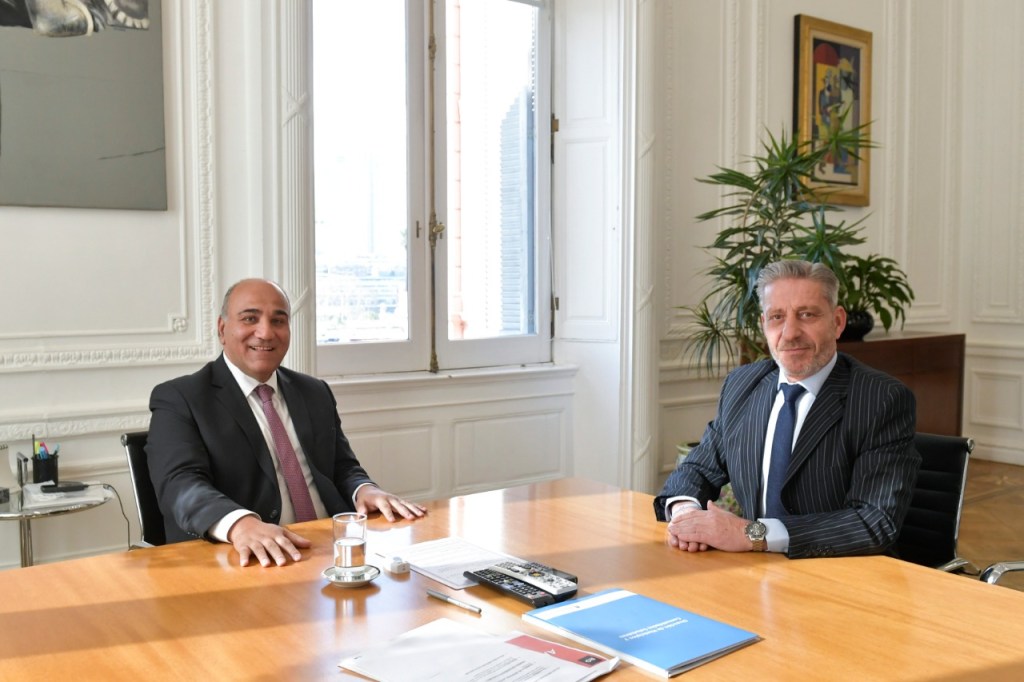 Arcioni se reunió con&nbsp;Manzur