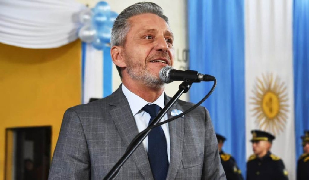 Arcioni realizó una denuncia penal por la pérdida de monóxido de carbono en la Escuela&nbsp;N°7719