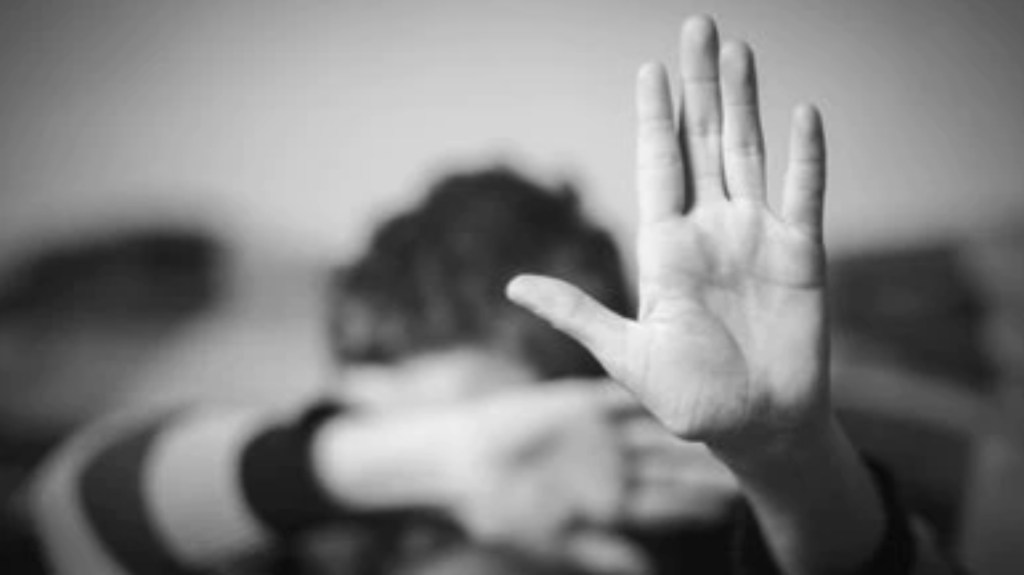 Horror: le pagaba $500 a dos nenes para abusar de ellos y&nbsp;filmarlos