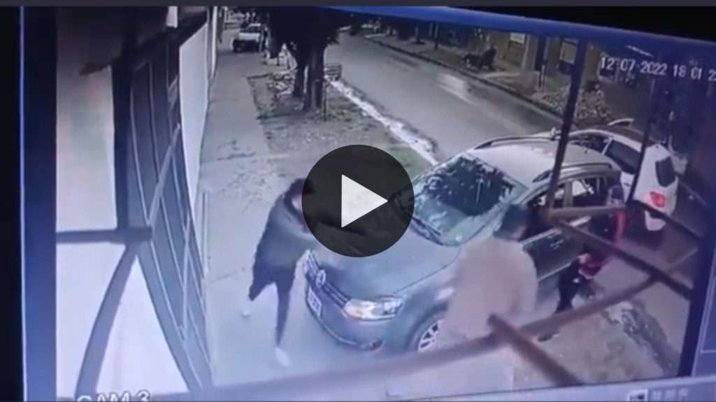 Video: un delincuente muerto luego de protagonizar un raid delictivo y tirotearse con la&nbsp;Policía