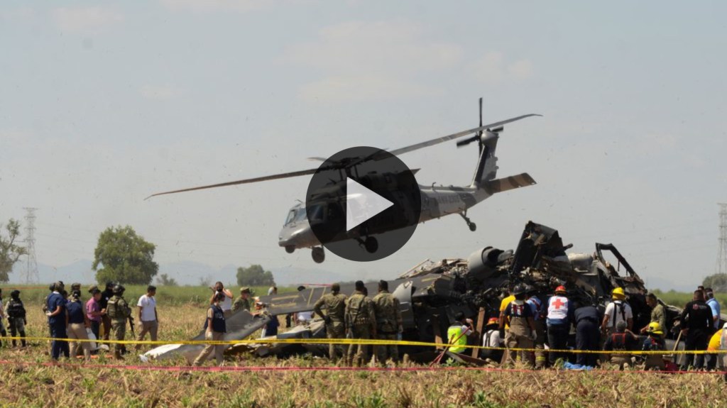 Video: 14 muertos al caer un helicóptero en&nbsp;México
