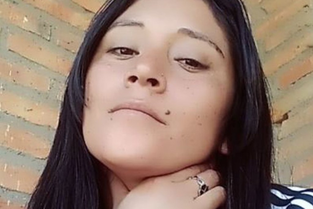 Horror: discutió con su pareja, la golpeó, la mató asfixiándola y fingió su suicidio colgándola de un&nbsp;árbol
