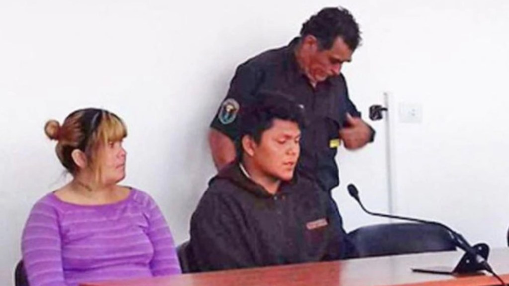 Un exboxeador y su pareja mataron a golpes a su hija de dos años y les dieron&nbsp;perpetua