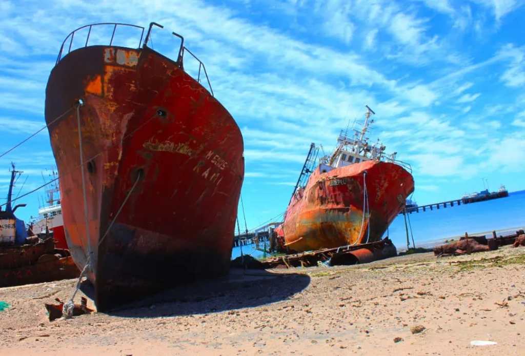Gestiones para promover el desguace de buques varados en el Muelle Almirante&nbsp;Storni