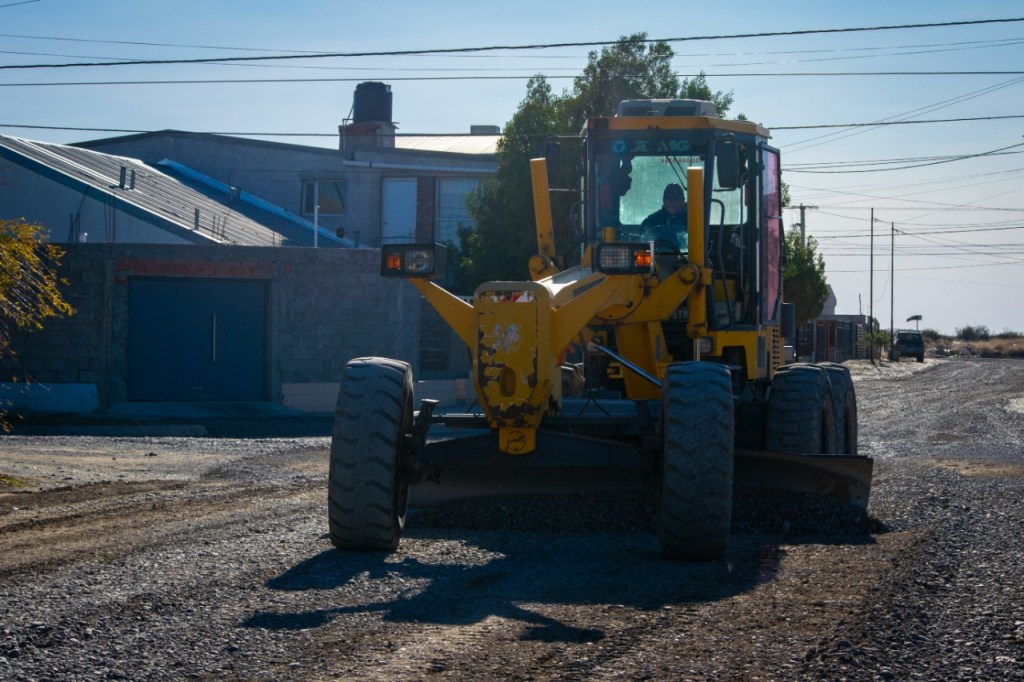 Trabajos de reparación de calles en los barrios Covitre y 3 de&nbsp;Abril