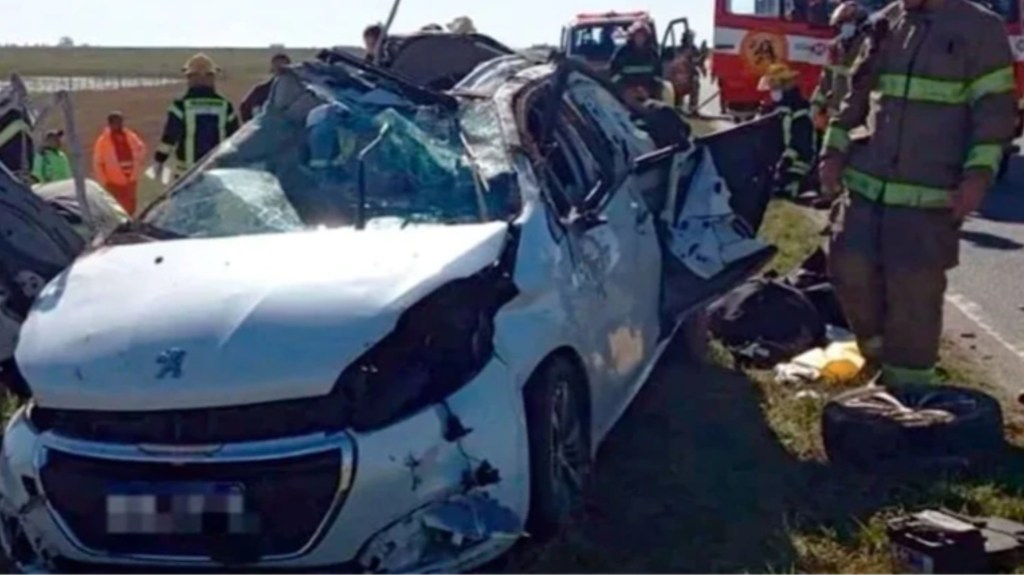 Cuatro amigas volvían de vacaciones y volcaron en la ruta: dos&nbsp;murieron