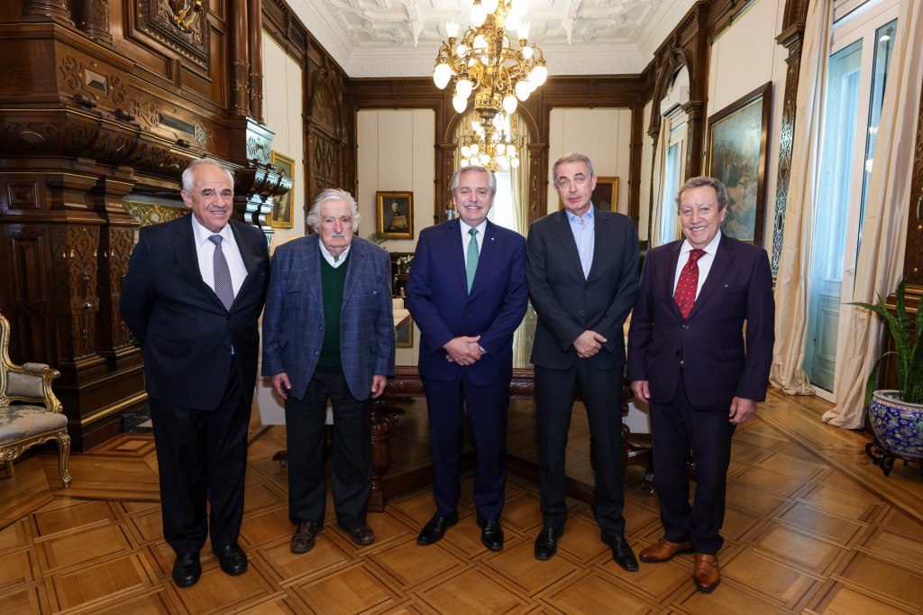 Alberto Fernández se reunió con los ex presidentes Rodríguez Zapatero, Mujica, Cerezo y&nbsp;Samper