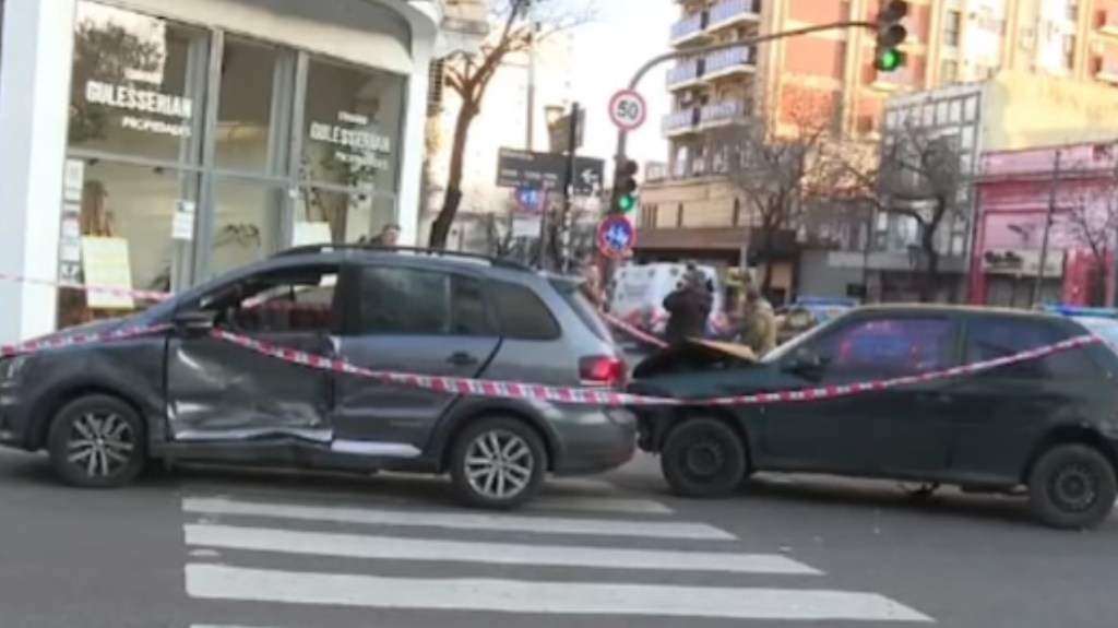 Tragedia: una ambulancia iba camino a un accidente, chocó y mató a un&nbsp;motociclista