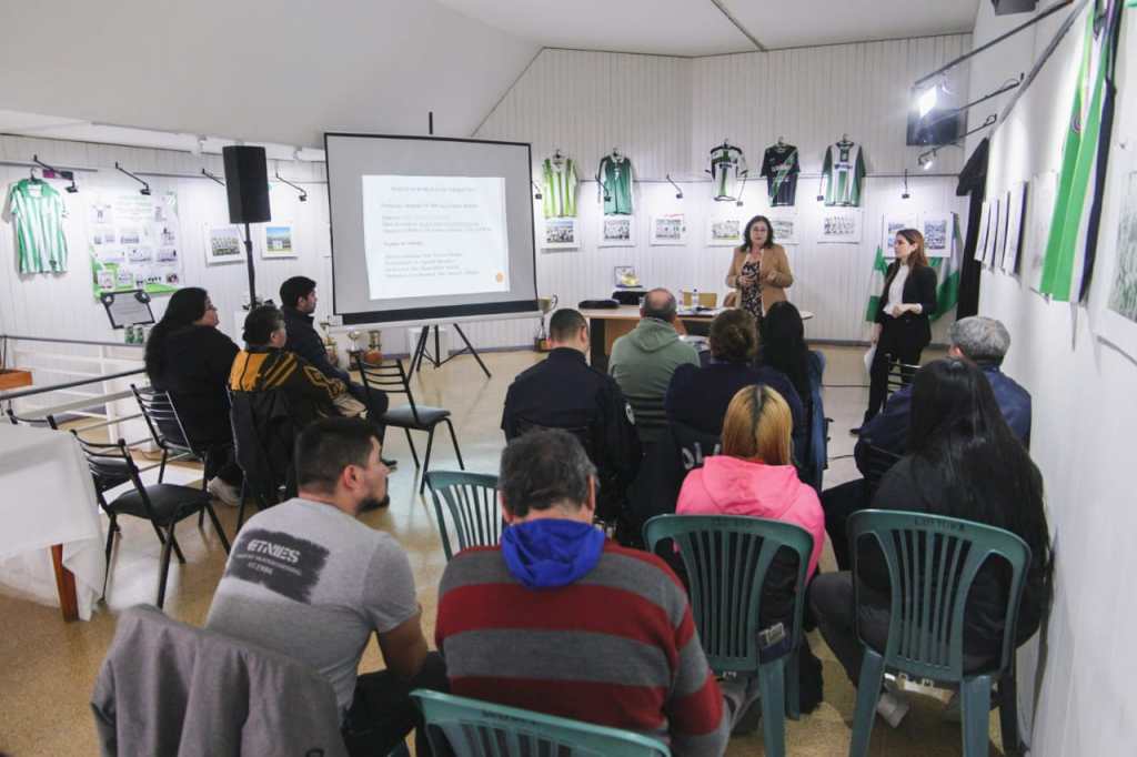 Presidentes de Asociaciones Vecinales se capacitaron en prevención de&nbsp;conflictos