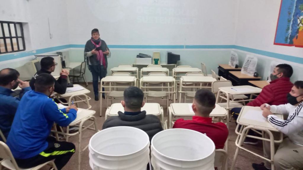 El área de Ambiente brindó charla de concientización a internos y personal de la Unidad&nbsp;6