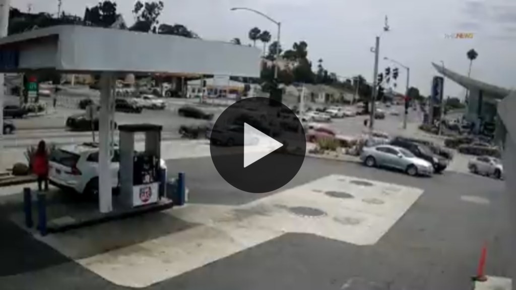 Video: seis muertos en terrible choque automovilístico