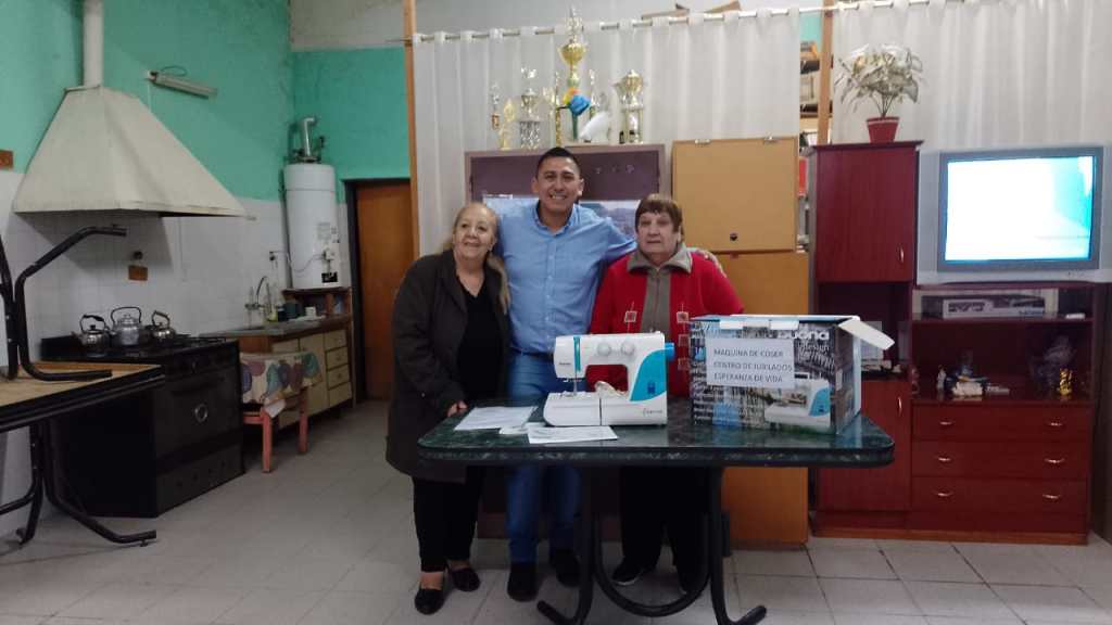 El Gobierno provincial entregó artefactos a 10 Centros de&nbsp;Jubilados