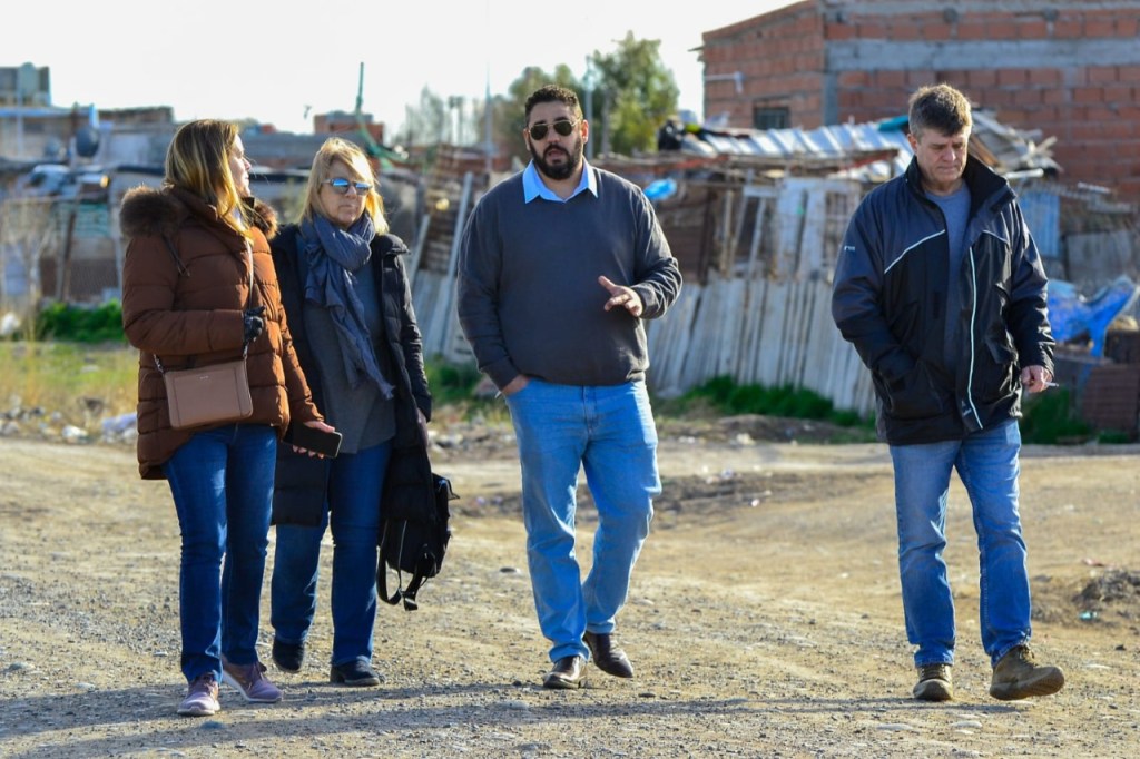 Autoridades de Nación y el Municipio ultiman detalles para inicio de obras en los barrios Moreira 3 y&nbsp;4