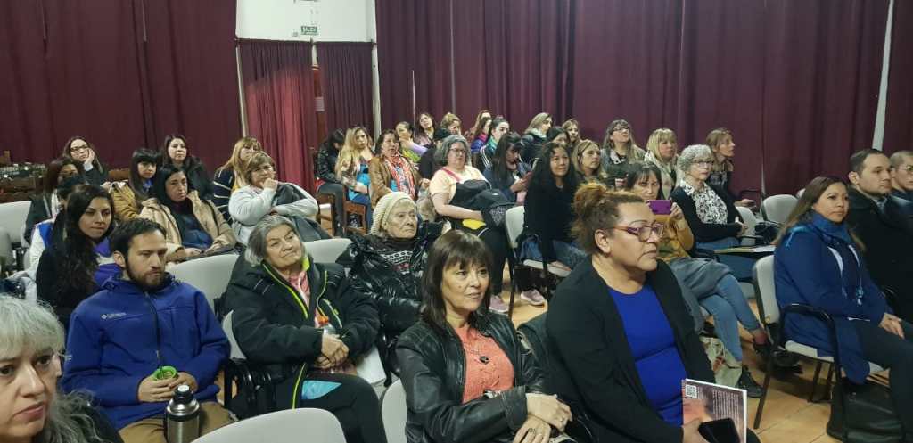 Presentaron libro para prevenir y concientizar sobre el abuso a las&nbsp;infancias