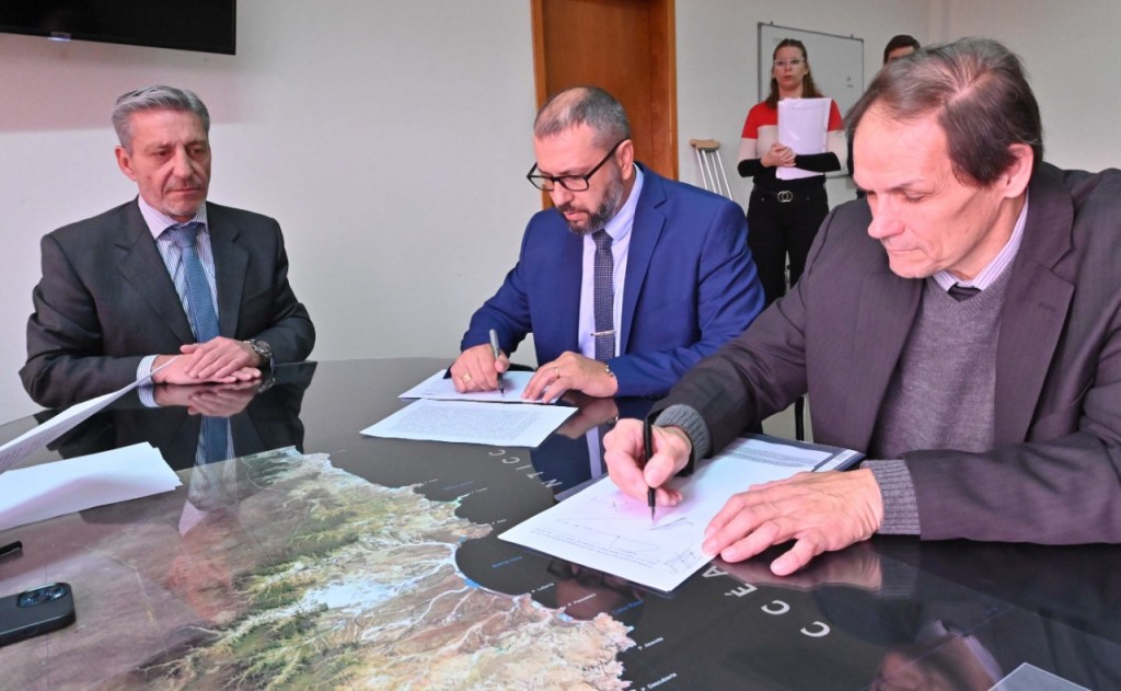 Chubut firmó convenios con Cooperativas de Trelew y Puerto&nbsp;Madryn