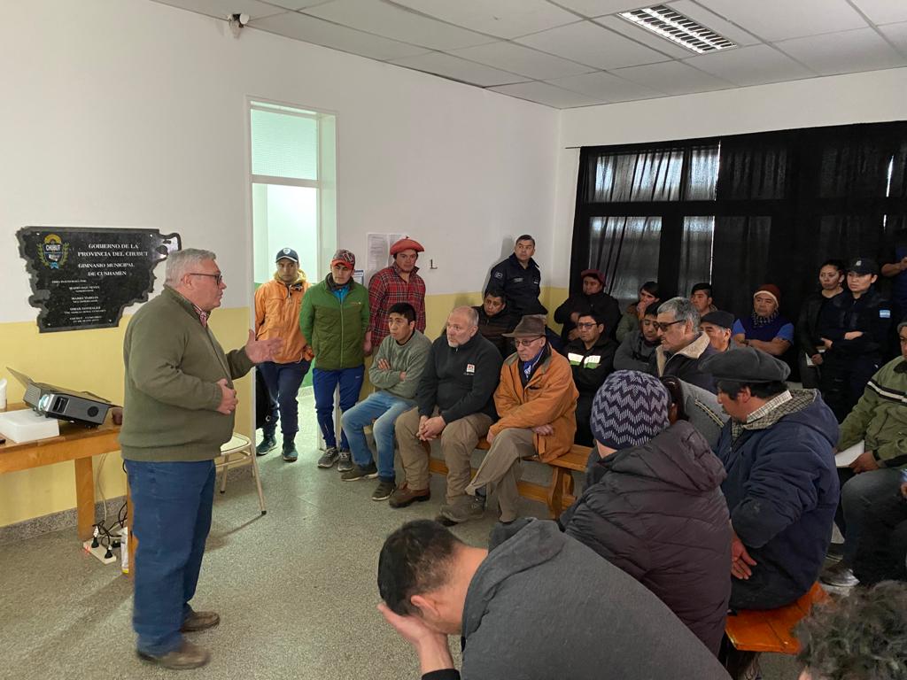 Chubut: se desarrolló la Jornada de Capacitación sobre el Uso de agroquímicos y prevención de Tucuras en Tecka y&nbsp;Cushamen