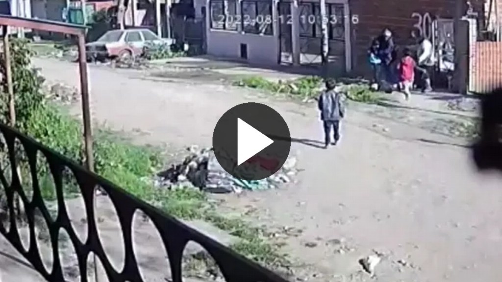 Video: fue a buscar a sus hijos y su ex le pegó un ladrillazo en la&nbsp;cara