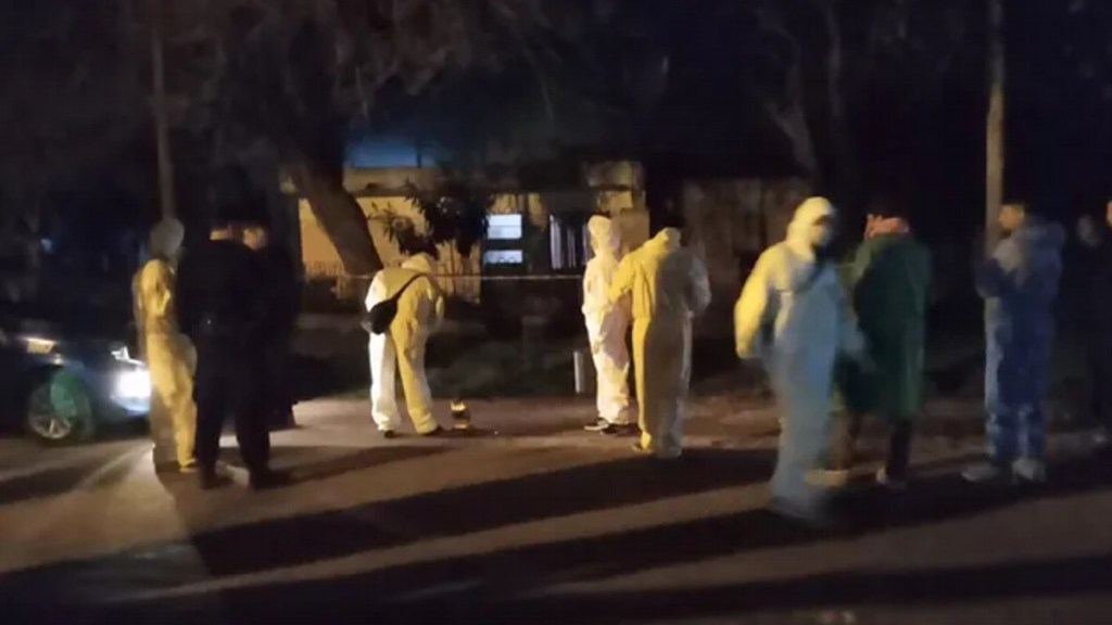 Macabro: mató a machetazos a su padrastro y convivió 3 días con el&nbsp;cadáver