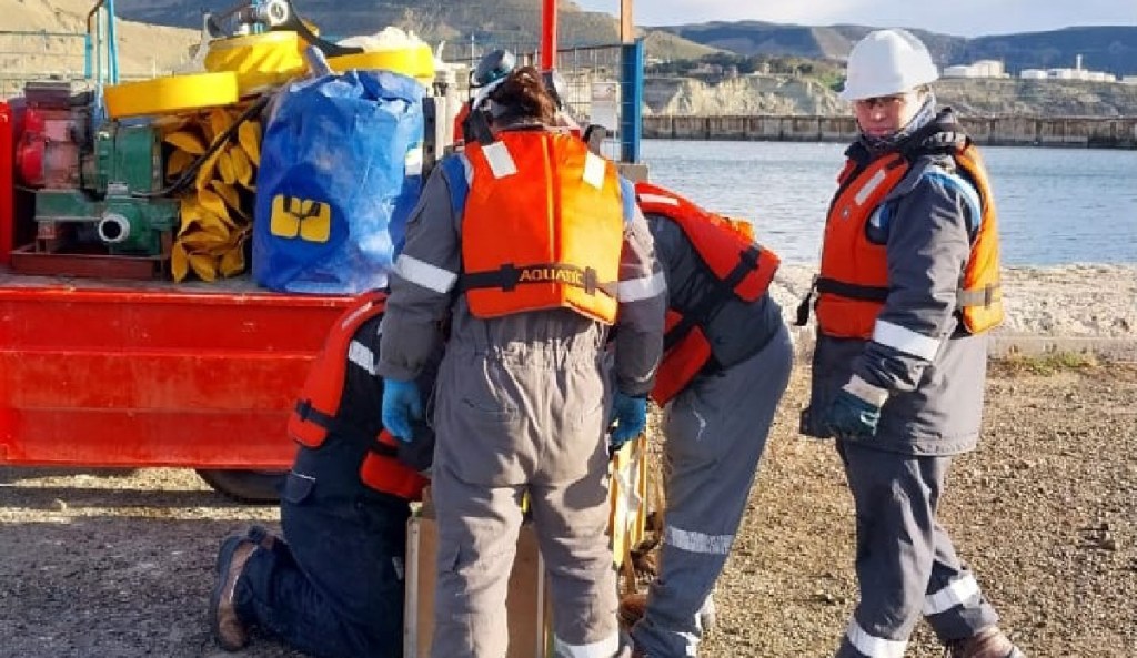 Simulacro de derrame de hidrocarburos en el&nbsp;mar