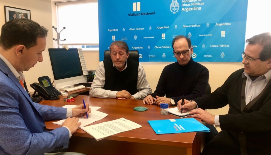 Se firmó con Vialidad el convenio para pavimentar la calle Oris de&nbsp;Roa