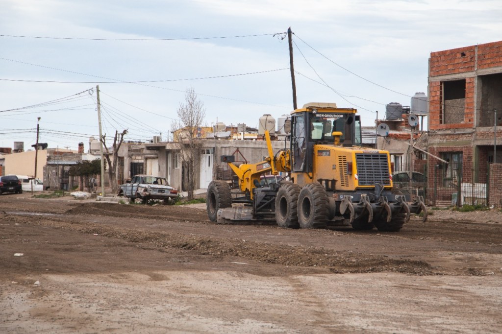 Continúa el trabajo de mejoramiento de calles en&nbsp;Rawson