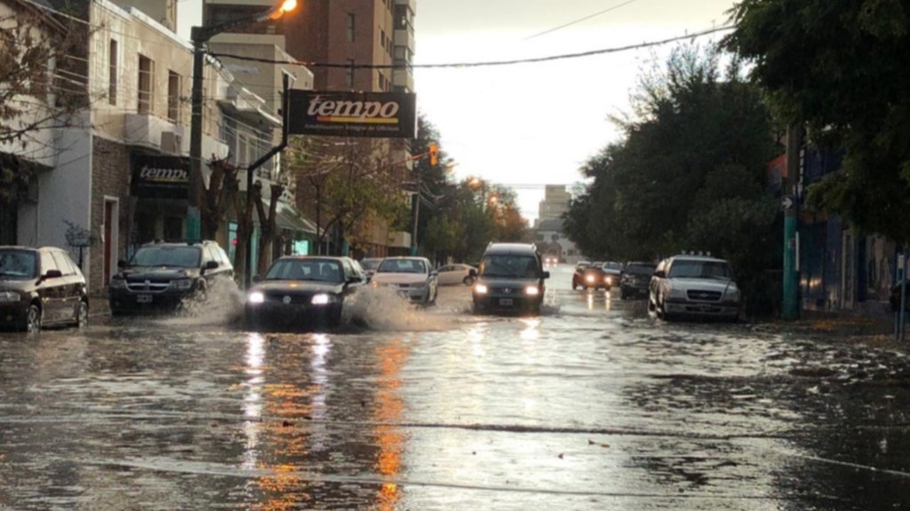 Chubut: alerta naranja y amarilla por fuertes lluvias y&nbsp;tormentas