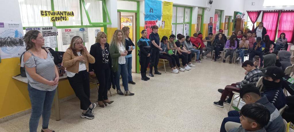 Rawson participó en una charla sobre violencia en el&nbsp;noviazgo