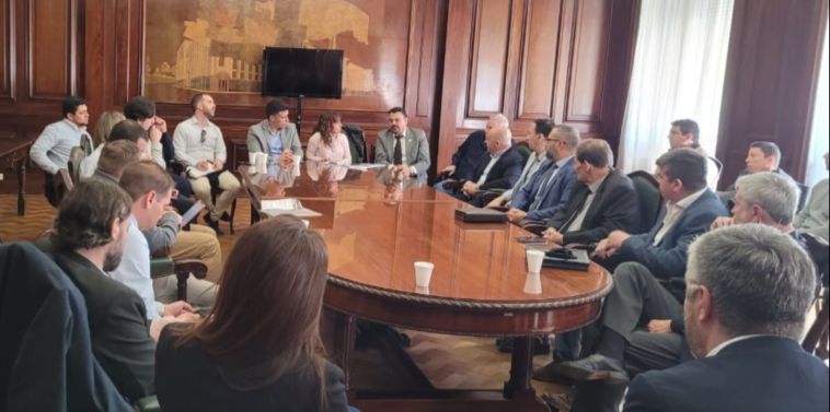 Rawson participó del encuentro entre Nación y Cooperativas del Chubut por la deuda con&nbsp;CAMMESA