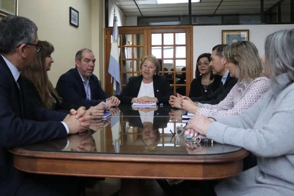 Grazzini se reunió con supervisores y el Intendente de&nbsp;Comodoro