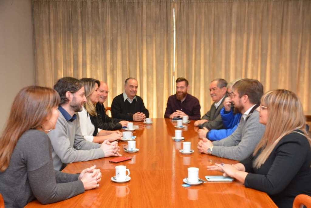 Trelew recupera los vuelos noctunos y la conectividad con Ushuaia y El&nbsp;Calafate
