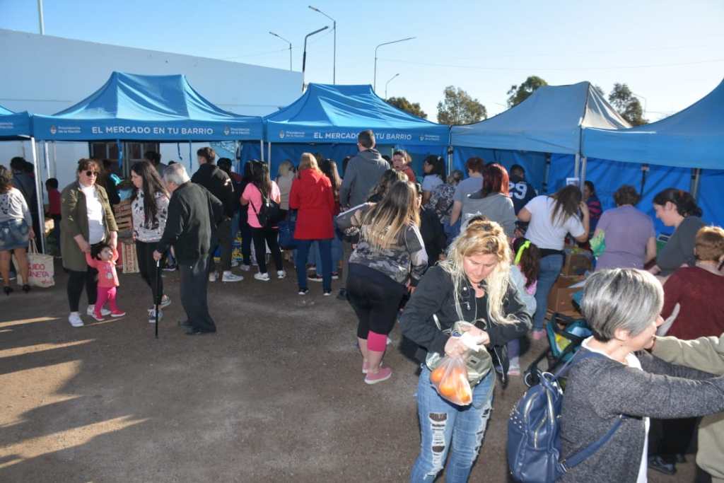 Trelew: Se realizó con éxito la 1° edición de la feria&nbsp;itinerante