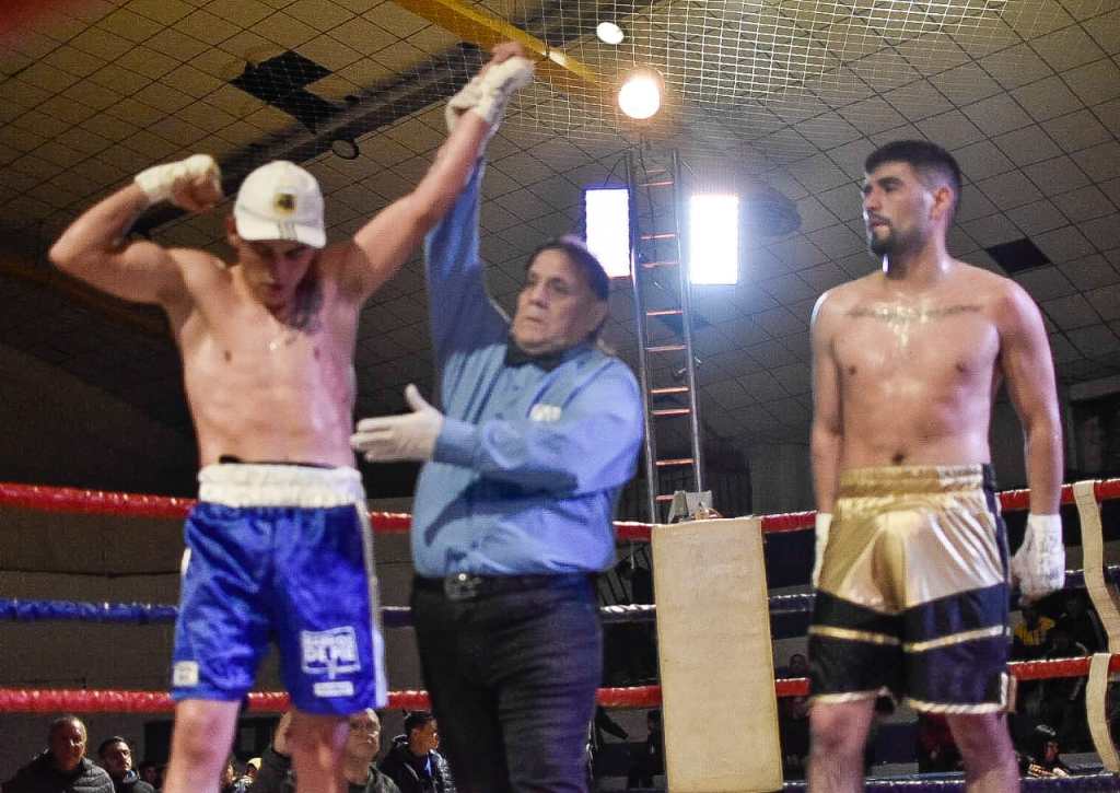 El trelewense Labat se quedó con la pelea central del festival de&nbsp;boxeo