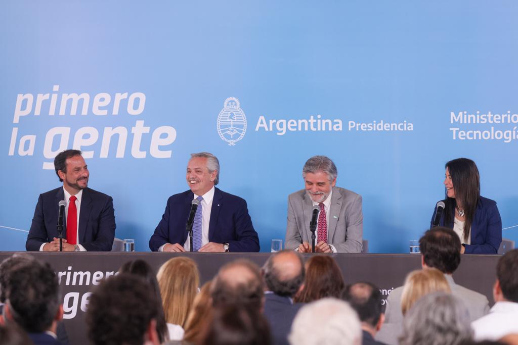 El Presidente anunció que el presupuesto 2023 para el área de Ciencia y Tecnología será de 500 mil&nbsp;millones