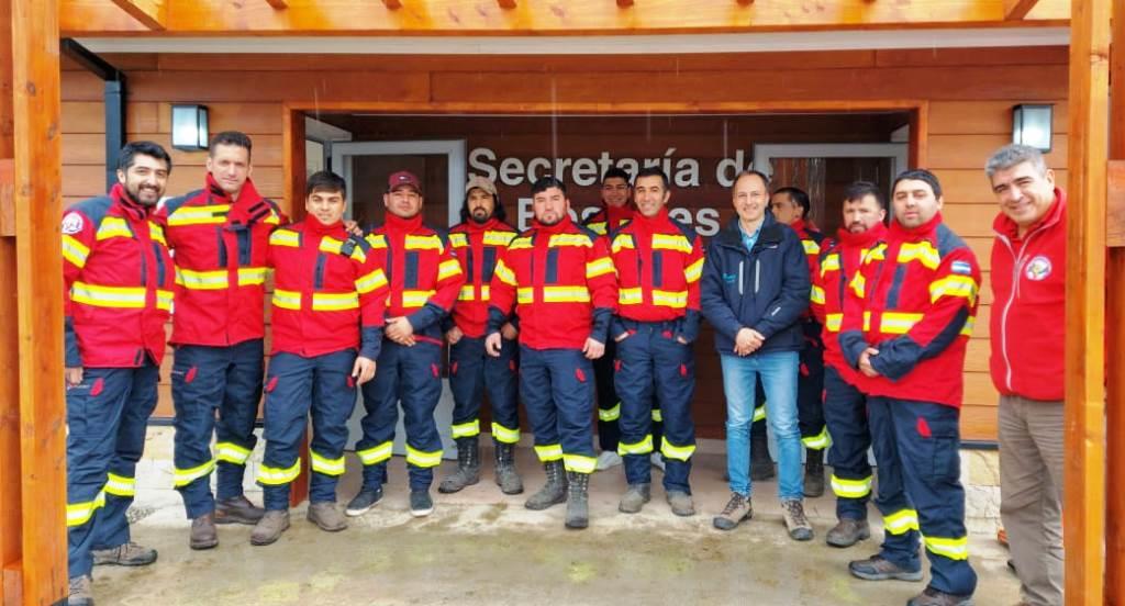 El Gobierno del Chubut entregó ropa ignifuga a&nbsp;brigadistas