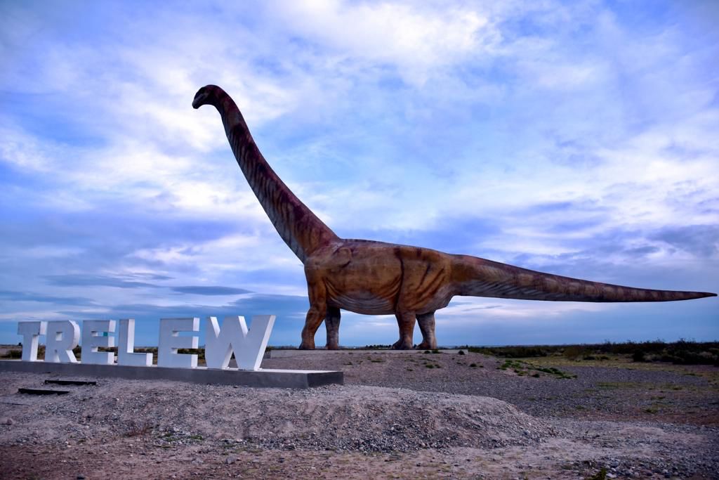 Maderna firmó inicio de obra del Centro de Visitantes del Mega&nbsp;Dinosaurio