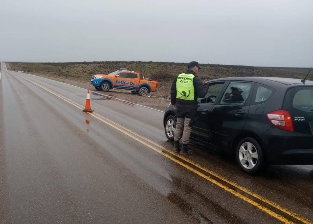 Tareas preventivas y de control en la Ruta Nacional N° 3, que fue afectada por el temporal de&nbsp;lluvia
