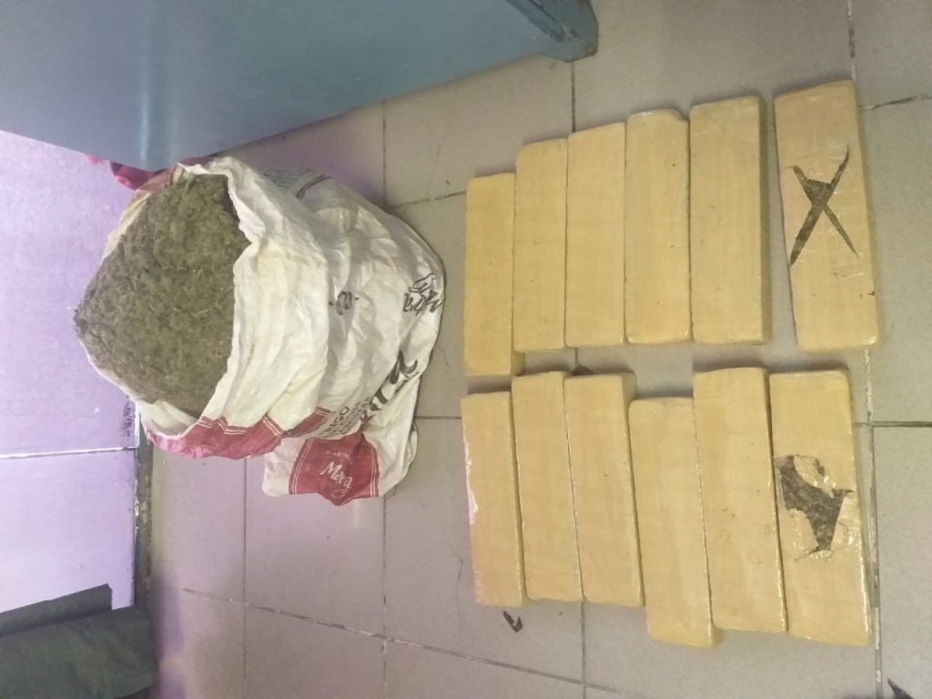 Detienen a una persona con casi 10 kilos de marihuana en la terminal de&nbsp;Trelew