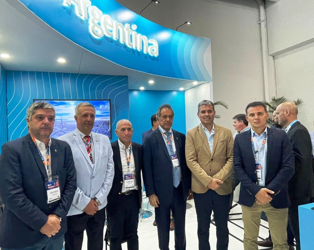 Chubut en la inauguración formal del stand de Argentina en la Feria “Gas & Oil&nbsp;2022”