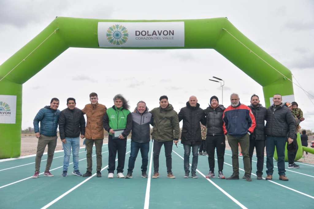 Bowen: “Estamos proyectando un polo deportivo con natatorio, gimnasio y&nbsp;albergue”