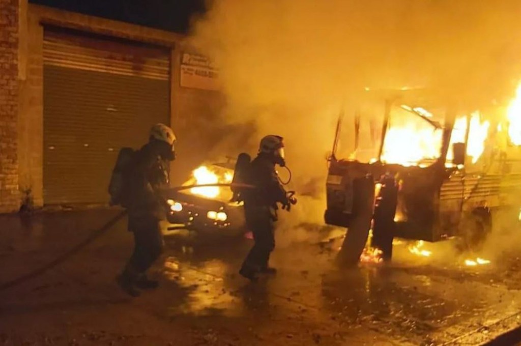 Detuvieron a un taxista acusado de prender fuego una casa rodante y calcinar a un&nbsp;hombre