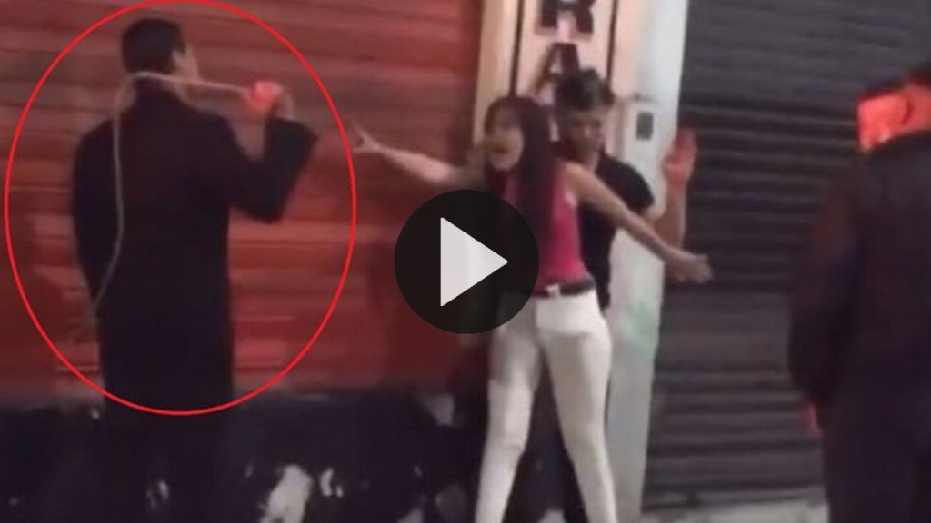 Video: patovicas atacaron con un látigo a una pareja que quería entrar a un&nbsp;boliche