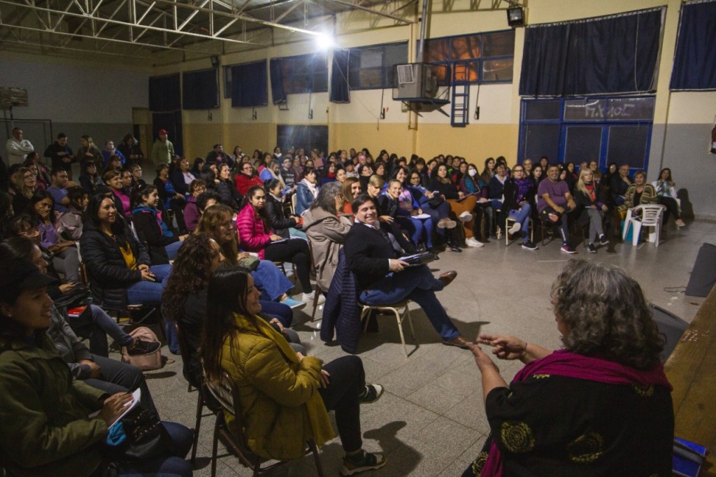 Con más de 200 inscriptos se realizará la segunda jornada del Curso de Lengua de&nbsp;Señas