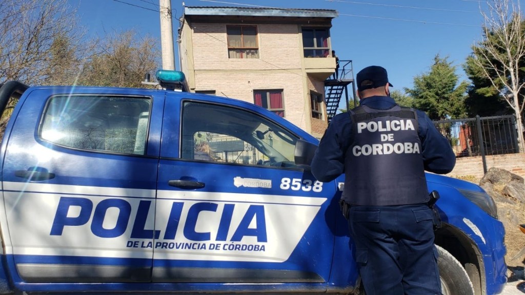 Córdoba, pelea entre bandas, Enrique Cruz, hombre herido, baleado en el ojo, Residencial Oeste, Policía de Córdoba, SAME, Hospital de Urgencias, violencia urbana, investigación policial