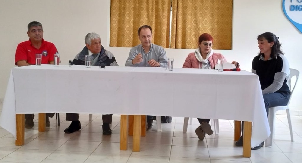 Trabajo en escuelas de El Maitén para la prevención de incendios&nbsp;forestales