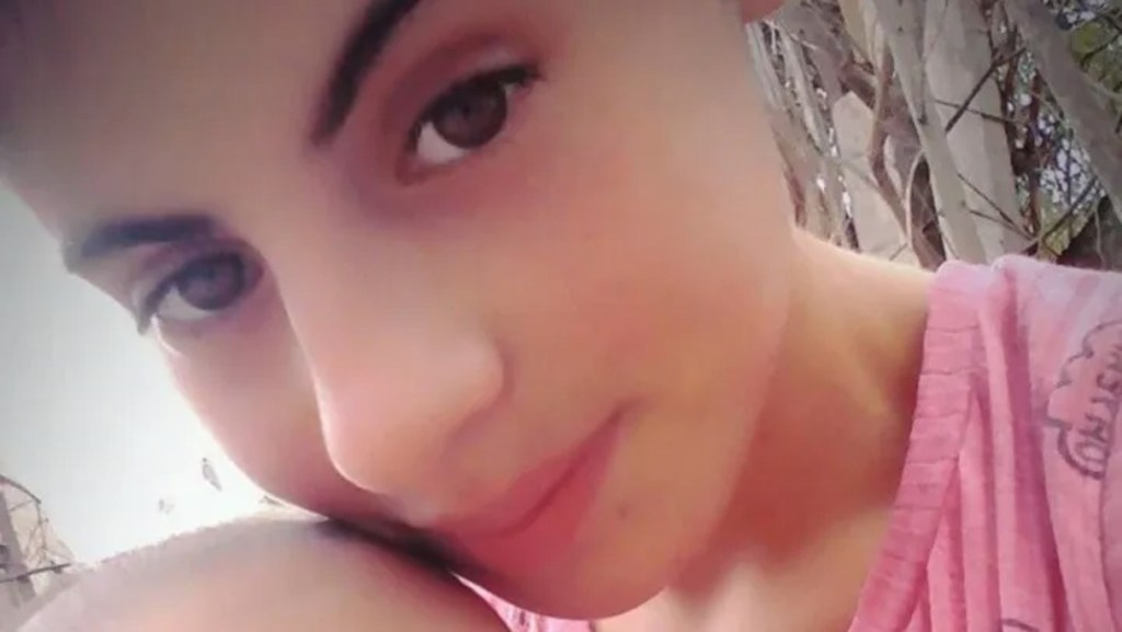 Su pareja la roció con alcohol, la prendió fuego y pelea por su&nbsp;vida
