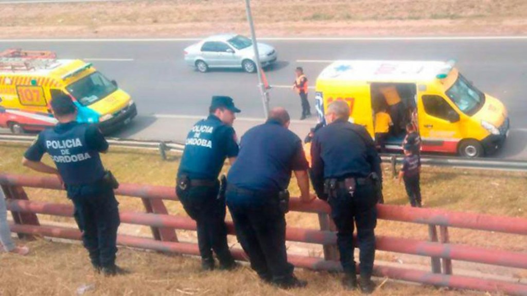 Horror: por venganza tres hombres violaron a una chica de 25 años y le fracturaron la&nbsp;pelvis