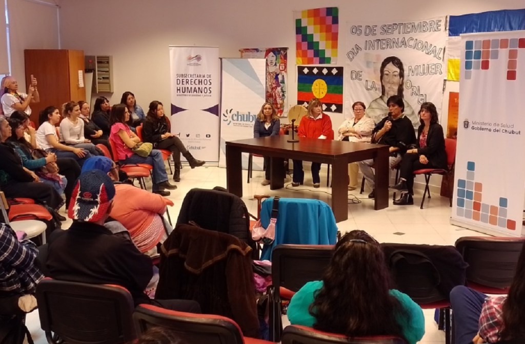 Salud presentó Campañas de Alimentación Saludable traducidas al&nbsp;mapuche