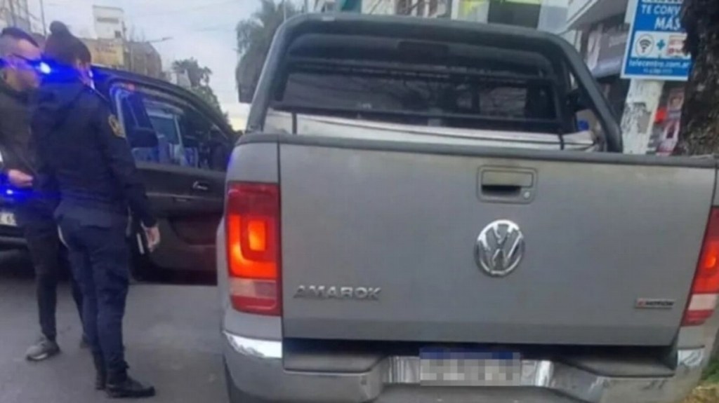 Lo encontraron abusando de dos niñas en una camioneta estacionada en un&nbsp;descampado