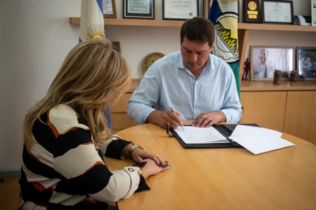 Biss acordó con el IPV que adjudicatarios de terrenos con servicios puedan acceder a un crédito para construir su&nbsp;casa