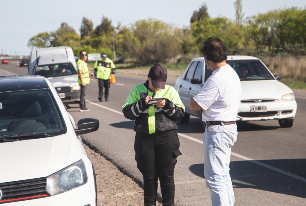 Controles al transporte y a proveedores en los accesos a&nbsp;Rawson
